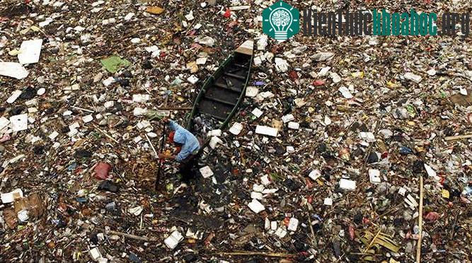 Rác thải ngập tràn trên các biển ở Việt Nam.