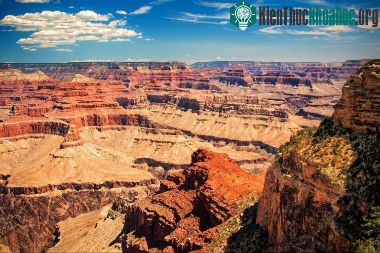Lớp đất đá bị mất được gọi là "tổ hợp vĩ đại".