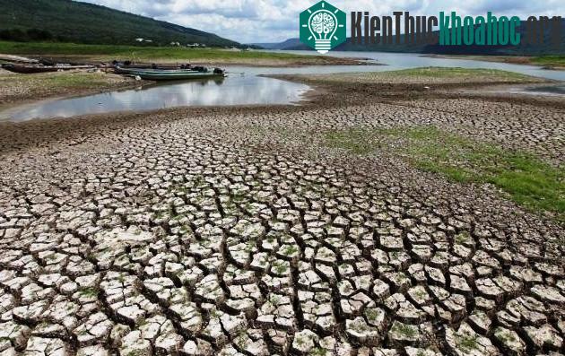 Thái Lan đang đối mặt với hạn hán nặng nề nhất trong 21 năm nay. (Ảnh: eThailand).