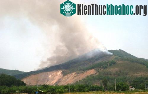 Rừng phòng hộ Thanh Hóa cháy lớn