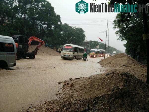 Quảng Ninh tan hoang sau cơn mưa lũ lịch sử