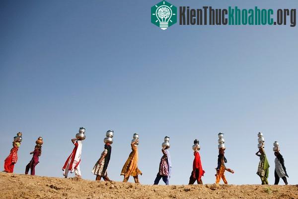Chùm ảnh kinh hoàng về tình hình cạn kiệt nước sạch trên toàn thế giới