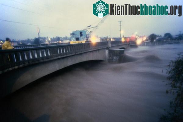 Hậu quả của một trận lụt tại Mỹ khi El Nino diễn ra vào năm 1982.