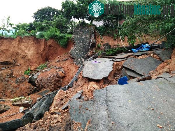 Quảng Ninh tan hoang sau cơn mưa lũ lịch sử