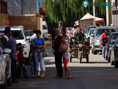 Người dân lo lắng sau thảm họa động đất. (Nguồn: AFP/Getty Images)