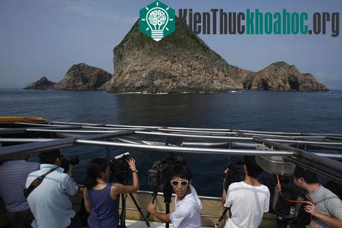Dân Hồng Kông bất ngờ với thông tin siêu núi lửa - (Ảnh: Reuters)
