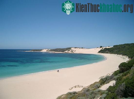 Margaret River có đường bờ biển trải dài trên 26.000km