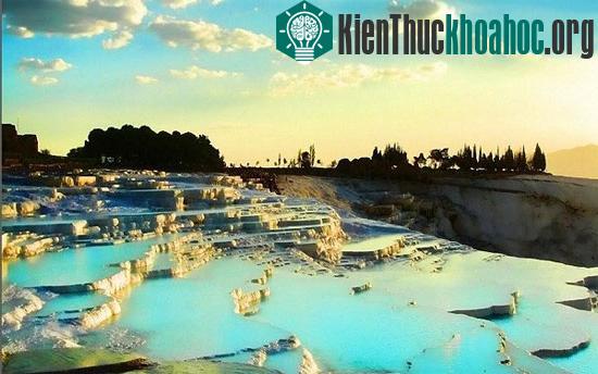 Loạt địa danh trên Trái đất khiến bạn hoa mắt choáng ngợp- ảnh 3