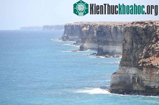 Vách đá Bunda: Nơi tận cùng của thế giới?