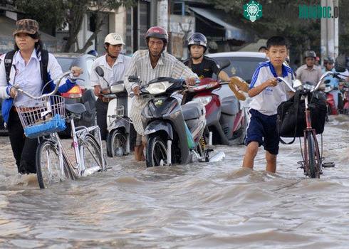 Cần Thơ ngập trong triều cường cuối tháng trước. (Ảnh: Gia Bảo)