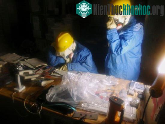 Các công nhân làm việc tại nhà máy Fukushima I.