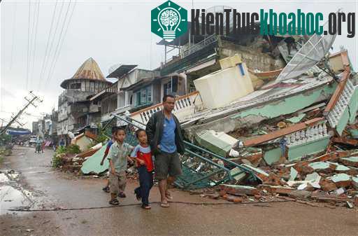 Các siêu thành phố này còn đứng trước nguy cơ động đất gây thiệt hại lớn về người và của.