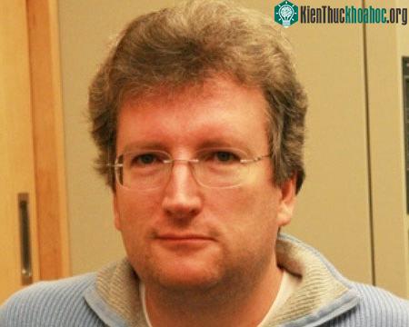 Scott Oliver đã nghiên cứu cho ra đời loại vật liệu mới đầy hứa hẹn trong tương lai. (Nguồn: News.ucsc.edu)