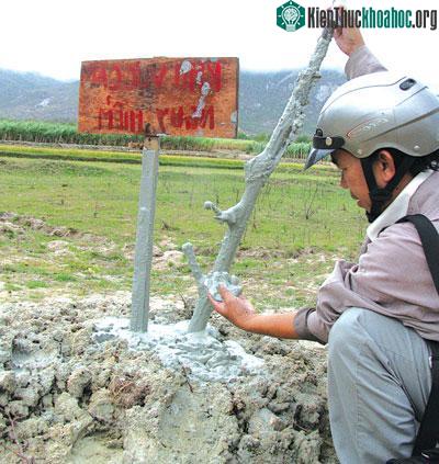 Lâm Đồng đất nứt, Ninh Thuận bùn phun ảnh 1