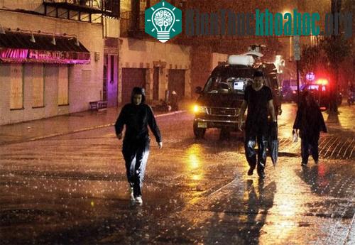 Bão Irene tiếp tục hoành hành nước Mỹ ảnh 11