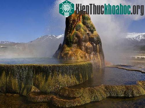 Khám phá giếng phun địa nhiệt đẹp kỳ lạ ảnh 4