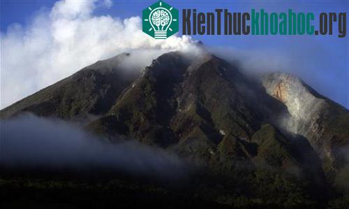 Những vụ phun trào núi lửa kinh hoàng nhất năm 2010 ảnh 5