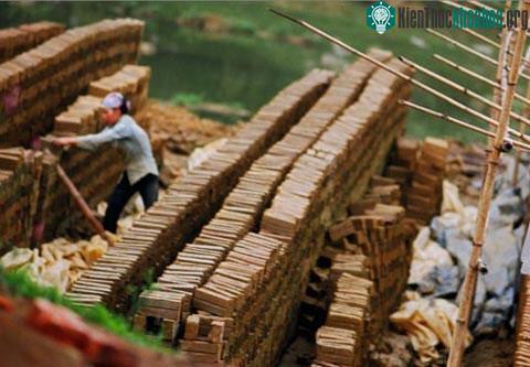 Sản xuất gạch không nung tại Việt Nam.