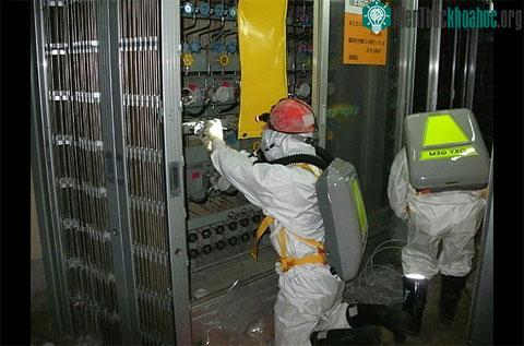 Nhật công bố ảnh sóng thần nuốt trọn nhà máy điện hạt nhân ảnh 6