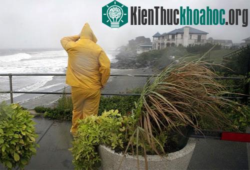 Bão Irene tiếp tục hoành hành nước Mỹ ảnh 9