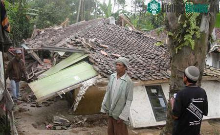 Indonesia, Gruzia, Italia... rung chuyển bởi động đất ảnh 0