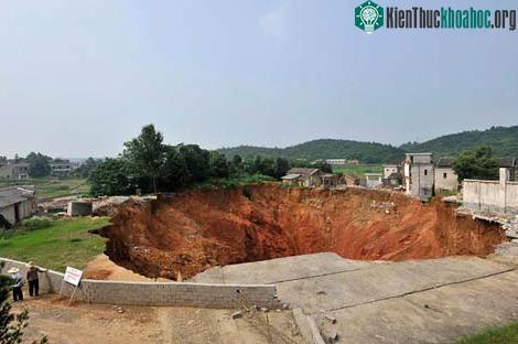 Kinh hoàng hố tử thần “xâm lấn” trên toàn thế giới ảnh 13
