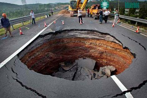 Kinh hoàng hố tử thần “xâm lấn” trên toàn thế giới ảnh 15