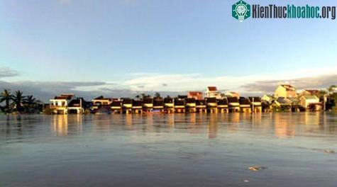 Lao đao lũ lụt mới không do 'ông trời' ảnh 2