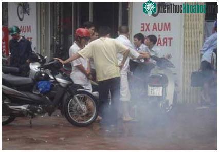 Hà Nội hứng chịu trận mưa lớn nhất trong 35 năm ảnh 4