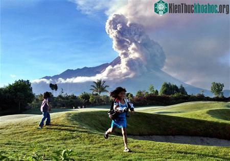 Núi lửa, sóng thần Indonesia giết 182 người ảnh 5