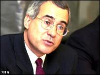 Ông Nicholas Stern nói thế giới phải hành động ngay