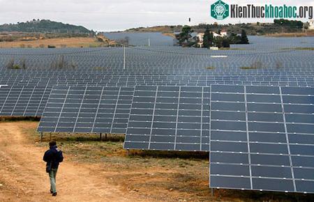 Công ty Mỹ muốn xây nhà máy quang điện tại Việt Nam ảnh 0