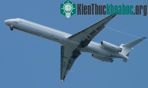 Tại sao máy bay trở khách không có dù nhảy?