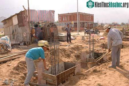 Cát dùng trong công trình xây dựng (Ảnh: Nguyễn Hữu)
