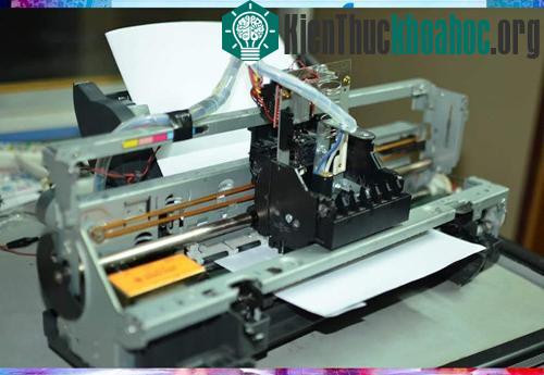 Máy in chữ nổi hoàn thành và sắp sửa sang Nhật dự triển lãm - (Ảnh: NVCC).