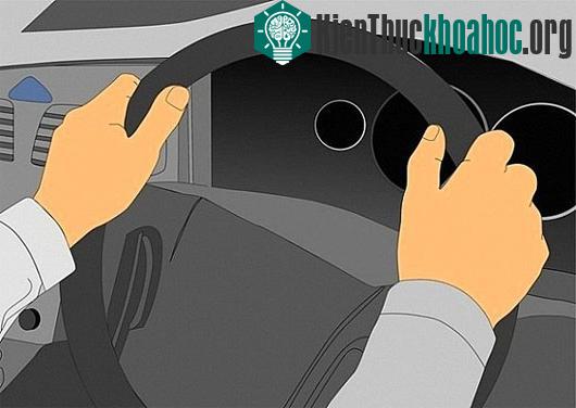 Toàn tập bí kíp sống sót khi gặp nạn trong ô tô