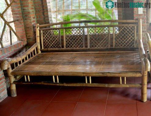 Anh Tân thổ lộ, thông qua sản phẩm xe đạp và các vật dụng lưu niệm bằng tre, anh hy vọng bạn bè quốc tế biết đến nhiều hơn về cây tre, loài cây mộc mạc, bền bỉ, dẻo dai ví như "hồn làng" ...