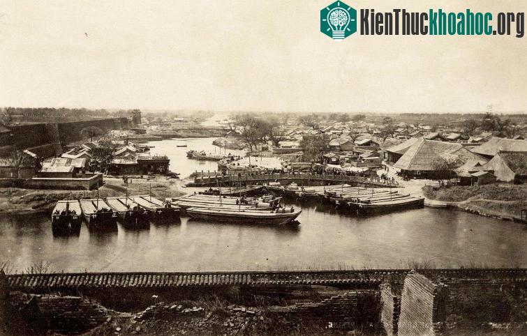 Trong ảnh là kênh Đại Vận Hà, con kênh nhân tạo lâu đời và dài nhất trên thế giới.