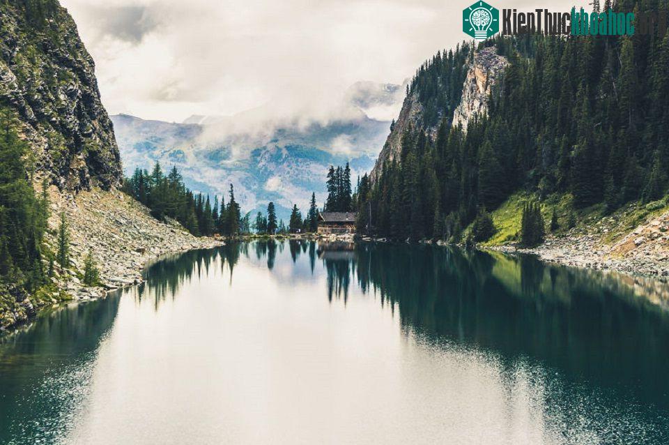 Khám phá thiên nhiên hùng vĩ của đất nước thanh bình Canada ảnh 0