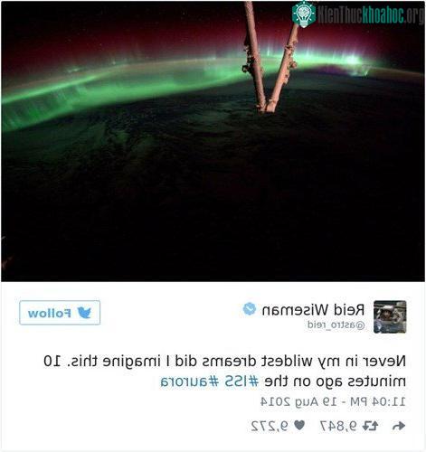 Hình ảnh cực quang khi Trạm Vũ trụ Quốc tế bay qua Bắc Cực.