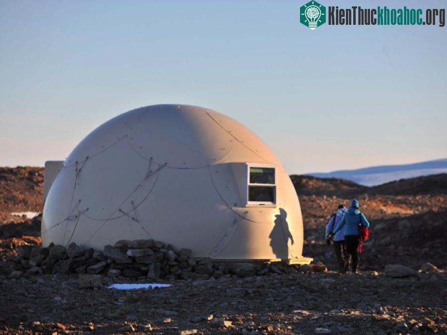 Những nhà nghỉ cô đơn này thuộc hệ thống khách sạn xa xôi nhất thế giới, White Desert