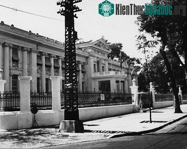 Dinh Gia Long (nay là Bảo tàng TP HCM).
