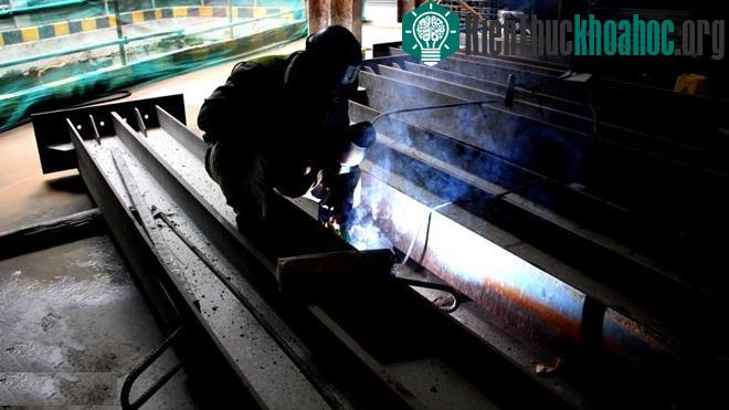 Cận cảnh nhà ga ngầm Metro: Công trường khổng lồ dưới lòng đất ảnh 14