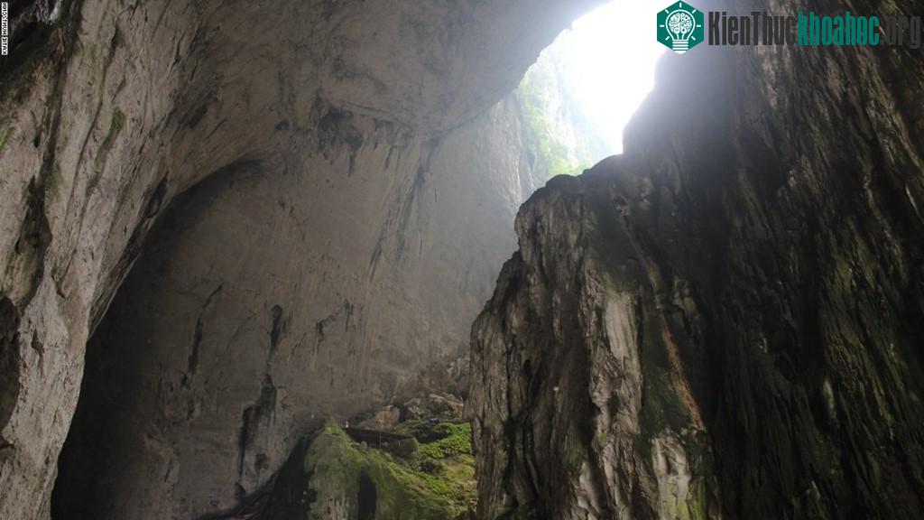 Địa hình đá vôi độc đáo của Quý Châu được UNESCO công nhận là Di sản thế giới. Khu vực sông Getu còn có hang động dựng đứng kỳ lạ.