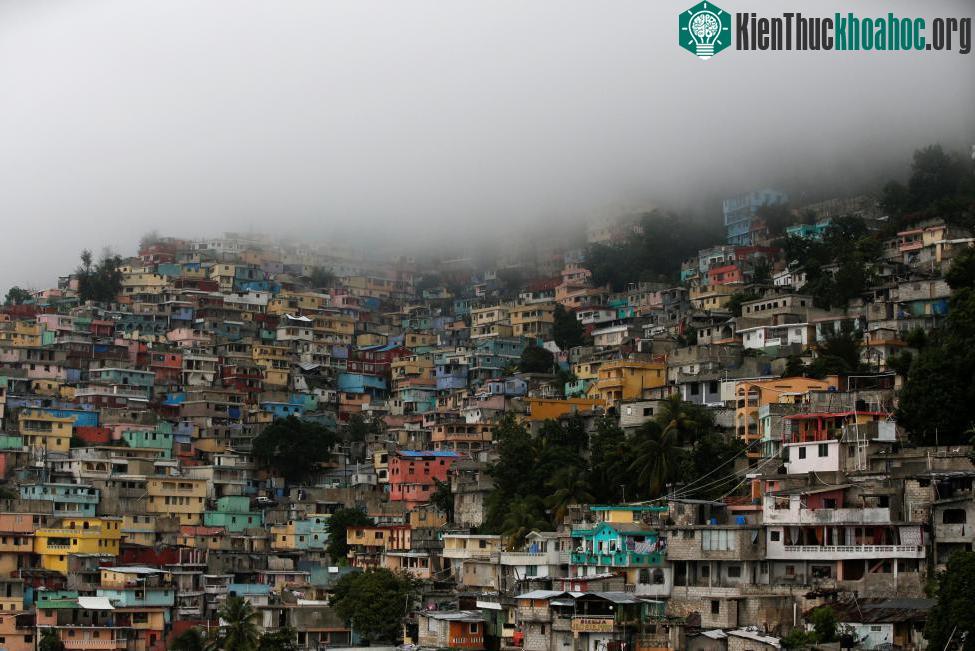 Haiti: Khoảnh khắc bão Matthew tiến vào thủ đô Port-au-Prince ngày 3-10