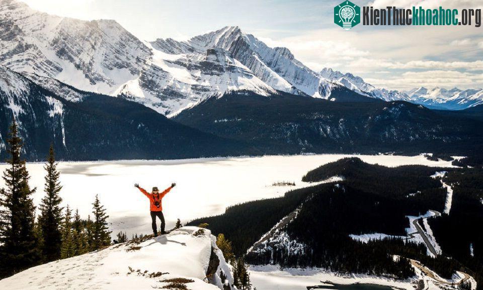 Khám phá thiên nhiên hùng vĩ của đất nước thanh bình Canada ảnh 18