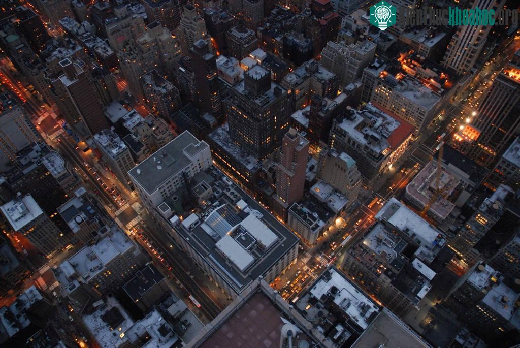 Khu Manhattan (New York) khi vừa lên đèn.