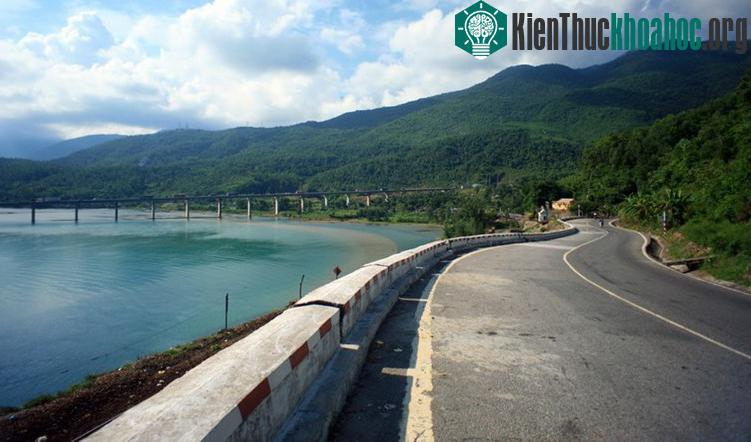 Ngất ngây trước cảnh đẹp khó cưỡng của đèo Hải Vân