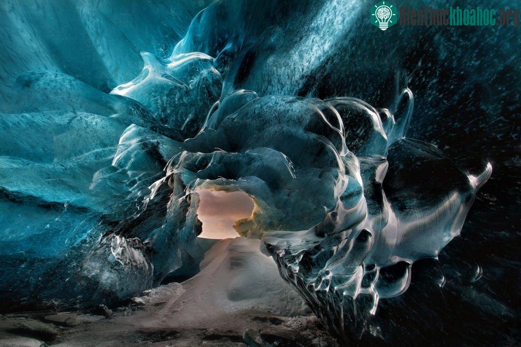 Hang băng ở Iceland
