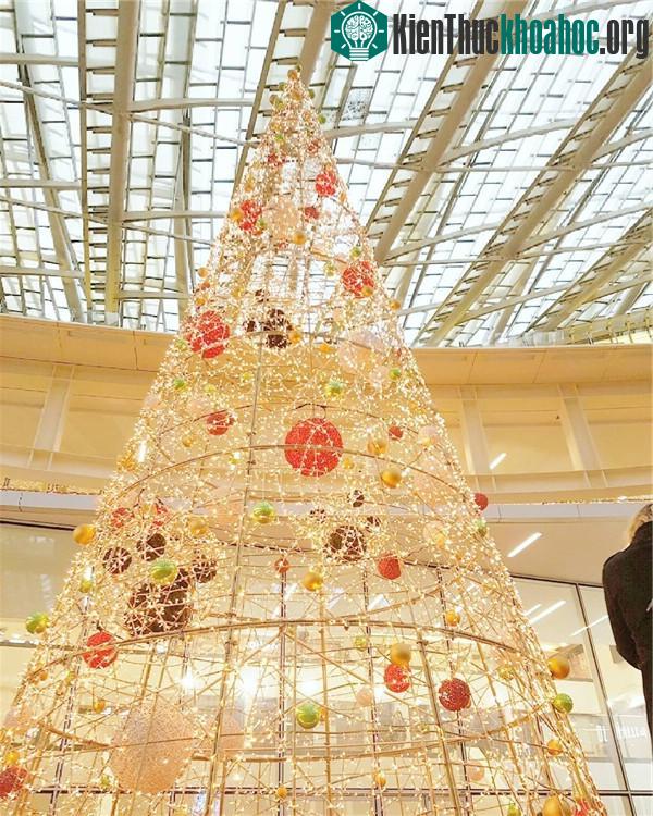 Choáng ngợp với cách trang trí Noel cực ảo diệu trên khắp năm châu ảnh 24